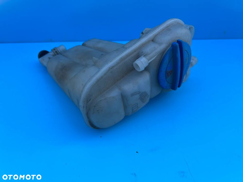 ZBIORNIK SPRYSKIWACZY AUDI A4 B8 8K0121403G - 4