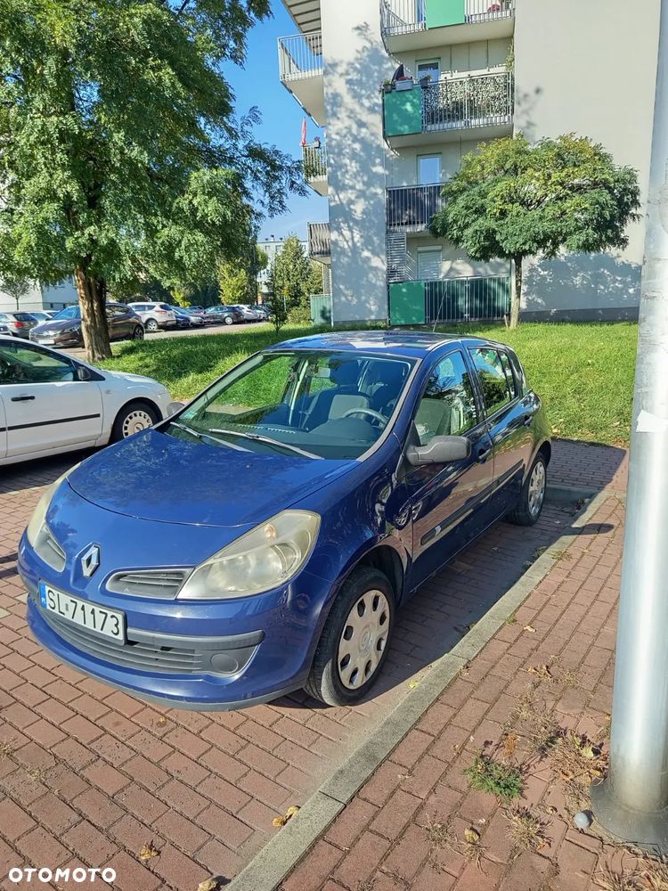 Renault Clio - 2