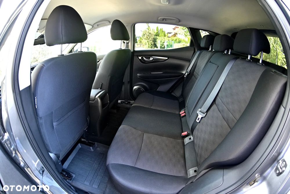 Nissan Qashqai 1.6 DIG-T N-Connecta - 7