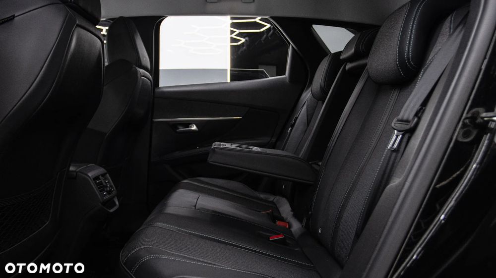 Peugeot 3008 1.6 PureTech Hybrid PHEV Allure Pack S&S EAT8 - 21