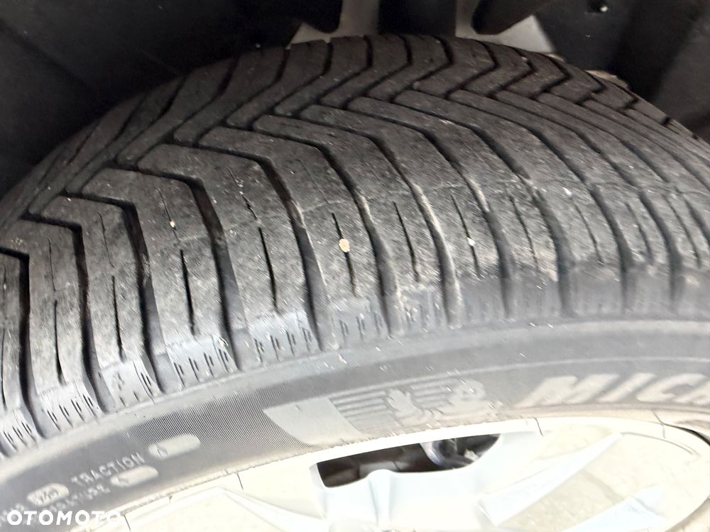 Volvo XC 40 - 24