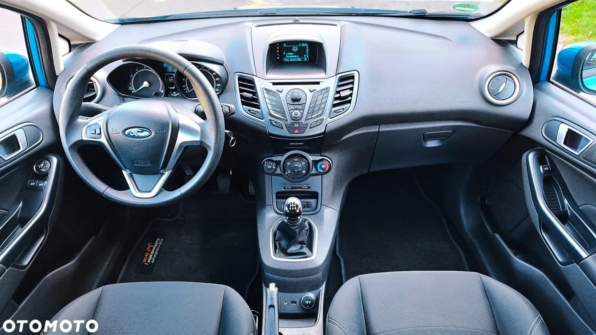 Ford Fiesta 1.0 EcoBoost SYNC Edition - 25