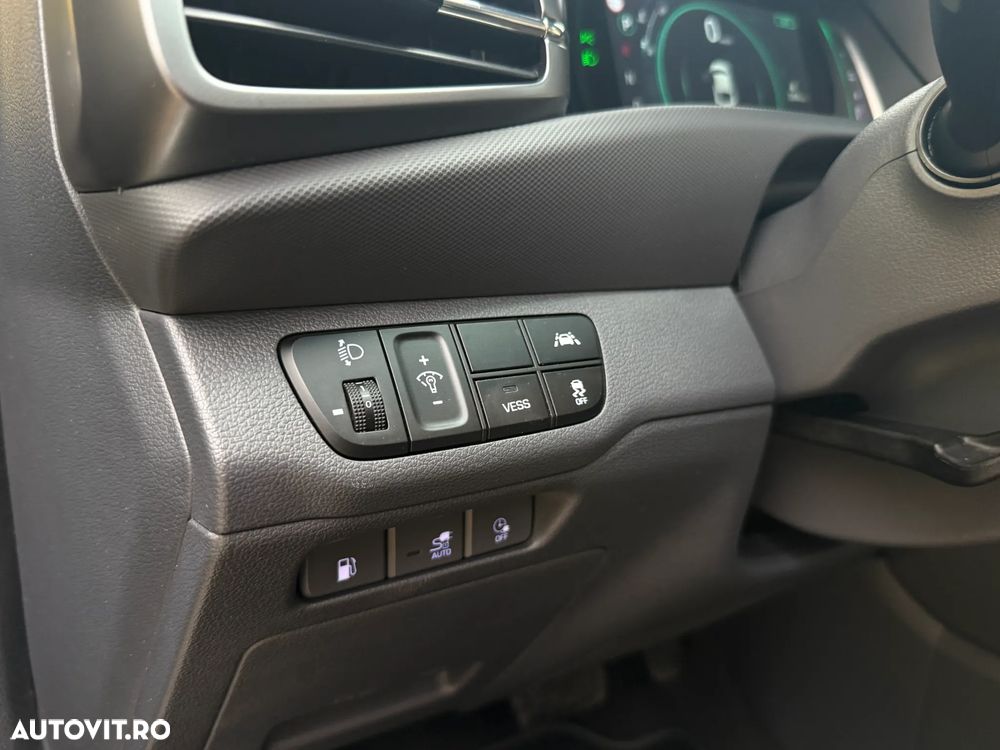Hyundai IONIQ 1.6 GDI Style - 13