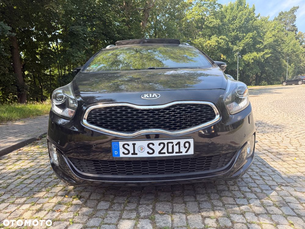 Kia Carens - 6