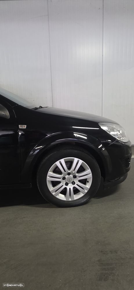 Opel Astra 1.7 CDTI Cosmo - 18