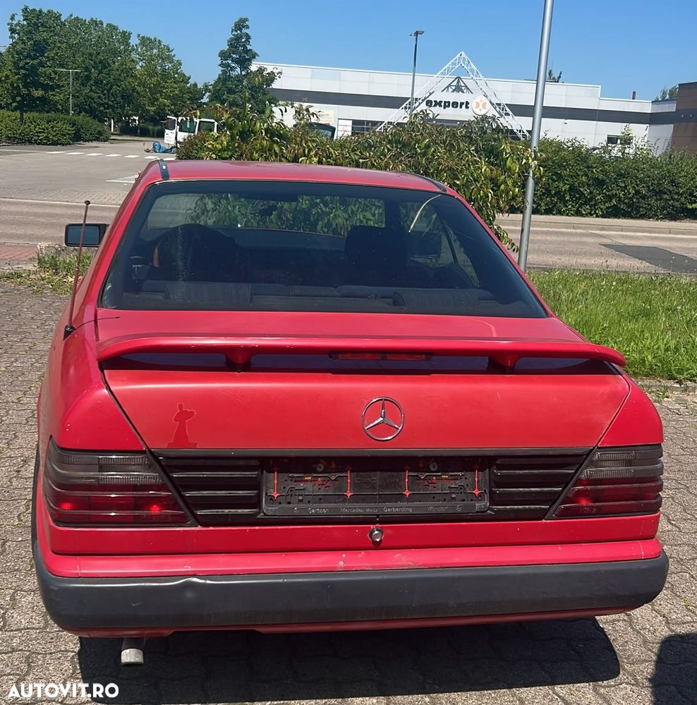 Mercedes-Benz W124 - 11
