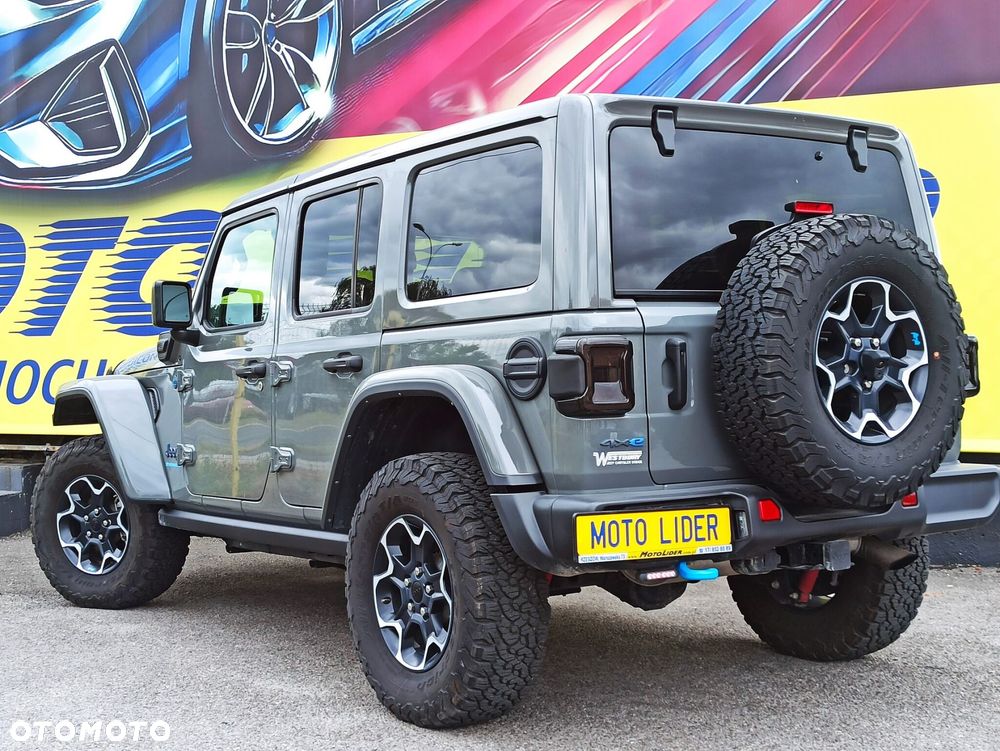 Jeep Wrangler - 4