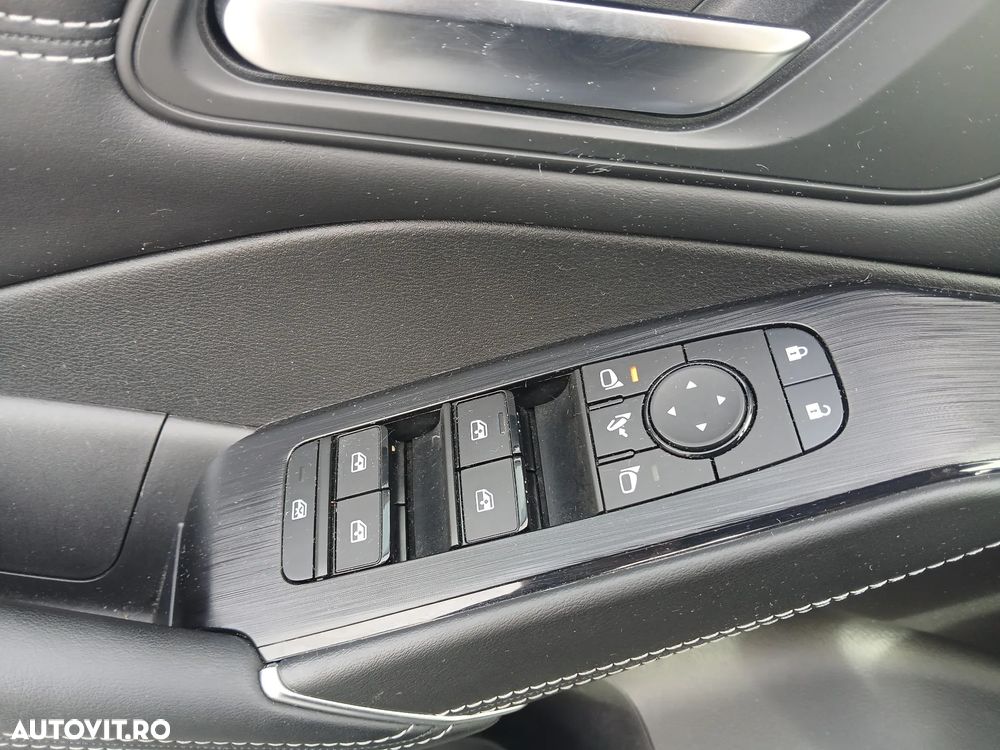 Nissan Qashqai 1.3 l MHEV N-Connecta - 11