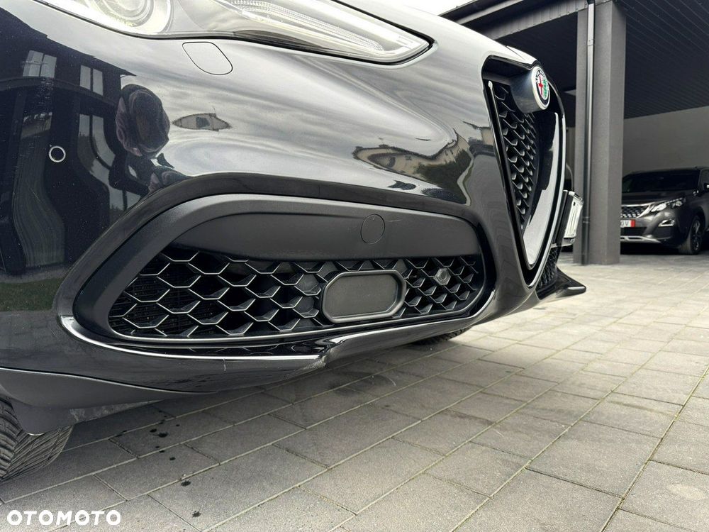 Alfa Romeo Stelvio - 25