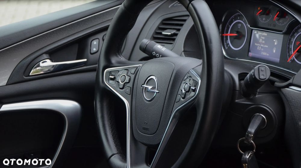 Opel Insignia - 22