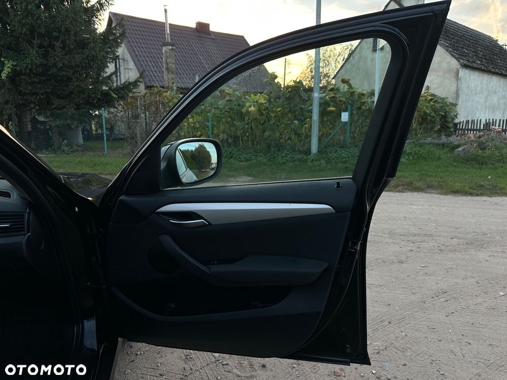 BMW X1 xDrive18d xLine - 16