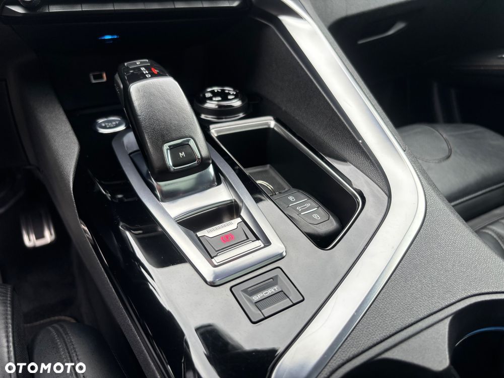 Peugeot 3008 BlueHDi 180 Stop & Start EAT6 GT - 31