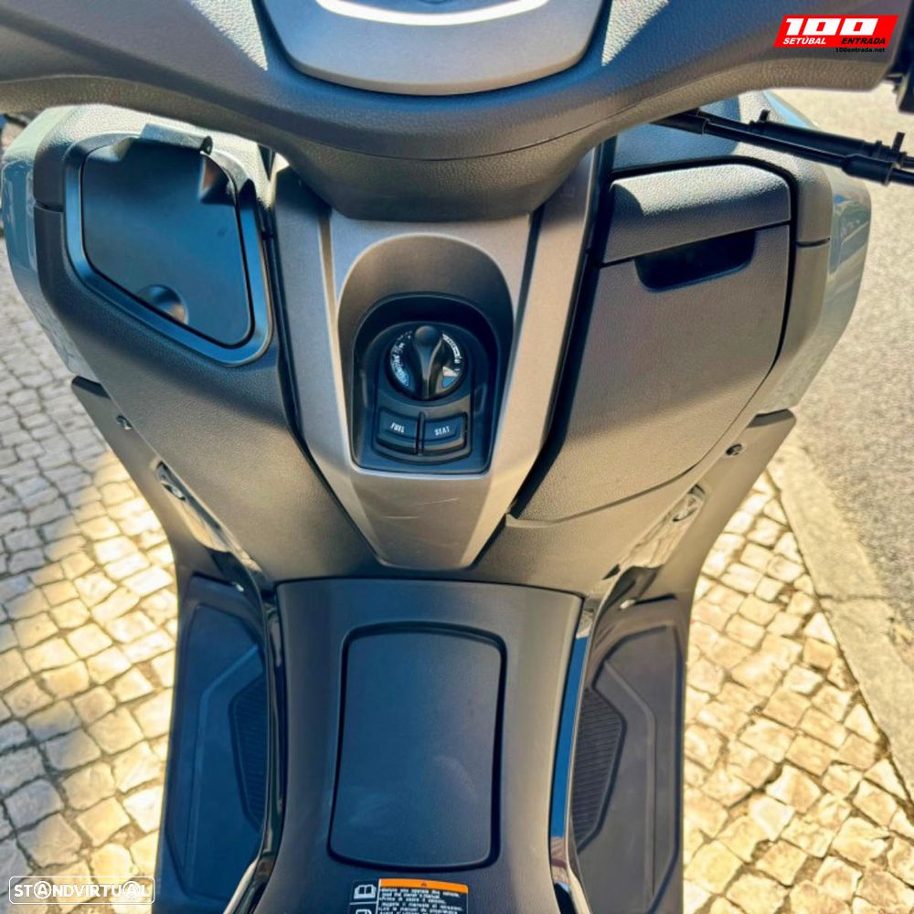 Yamaha NMAX 125 - 12