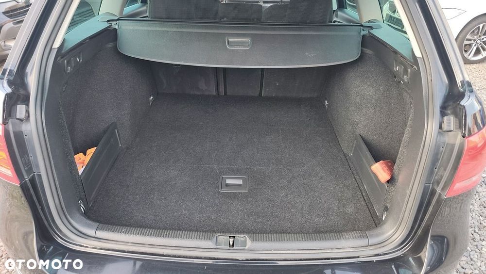 Volkswagen Passat - 24