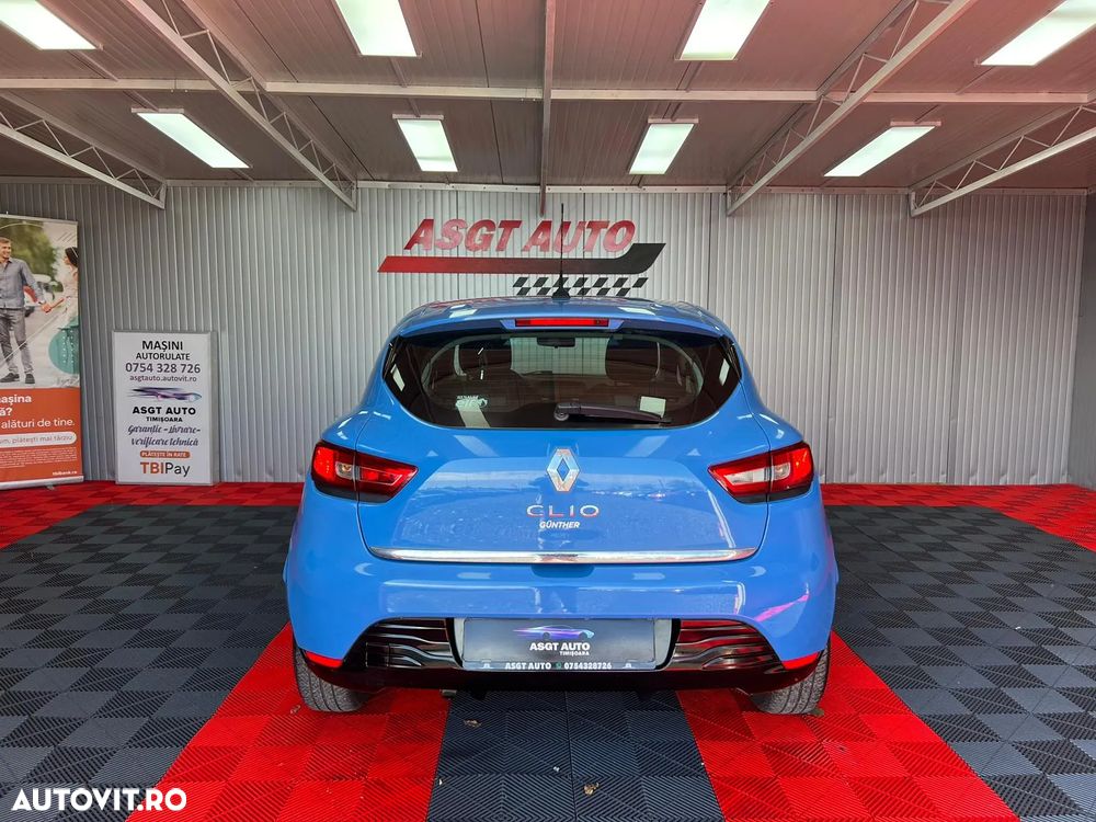 Renault Clio - 6