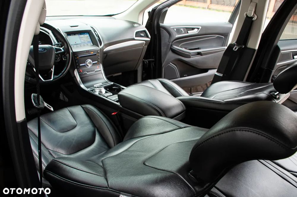 Ford Edge 2.0 EcoBlue Bi-Turbo 4x4 Titanium - 23