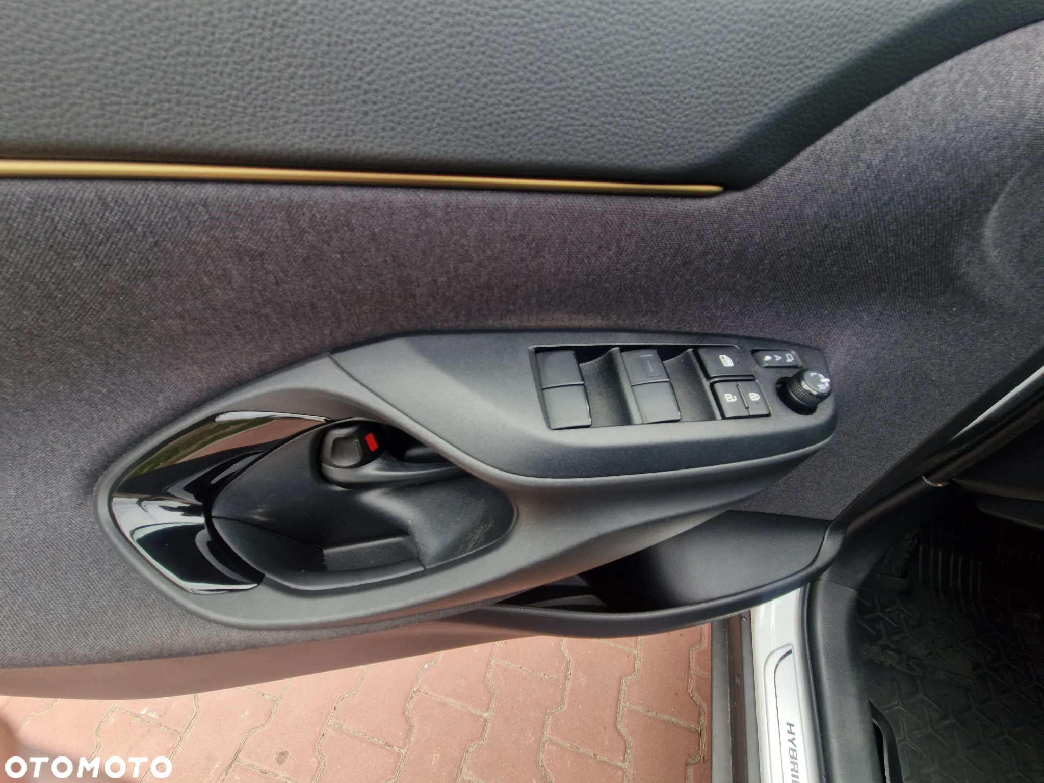 Toyota Yaris Cross Hybrid 1.5 Executive - 28