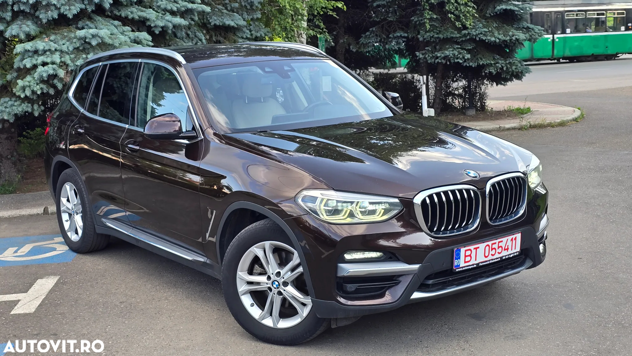 BMW X3 xDrive20d AT Luxury Line - 3