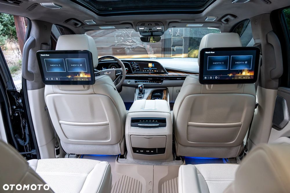 Cadillac Escalade - 38