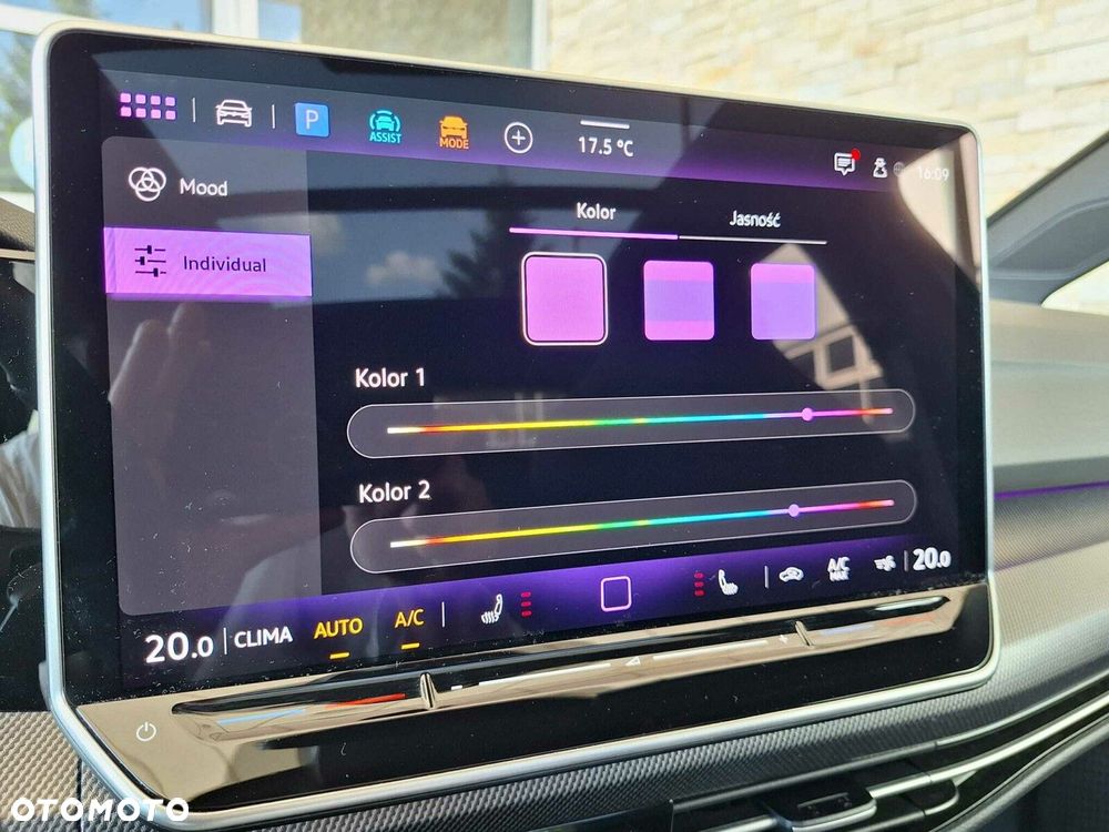 Volkswagen Golf Variant 1.5 eTSI mHEV R-Line Plus DSG - 19