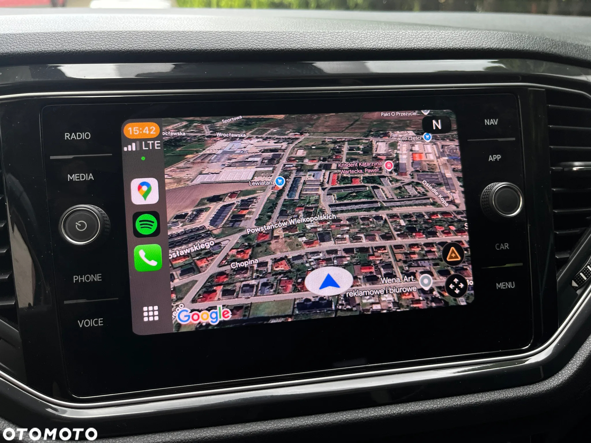 Volkswagen T-Roc 1.5 TSI ACT Advance DSG - 16