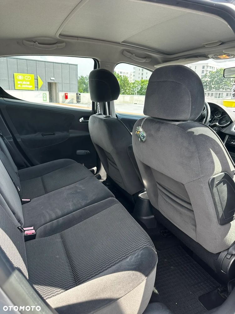 Peugeot 207 1.4 16V Trendy - 14
