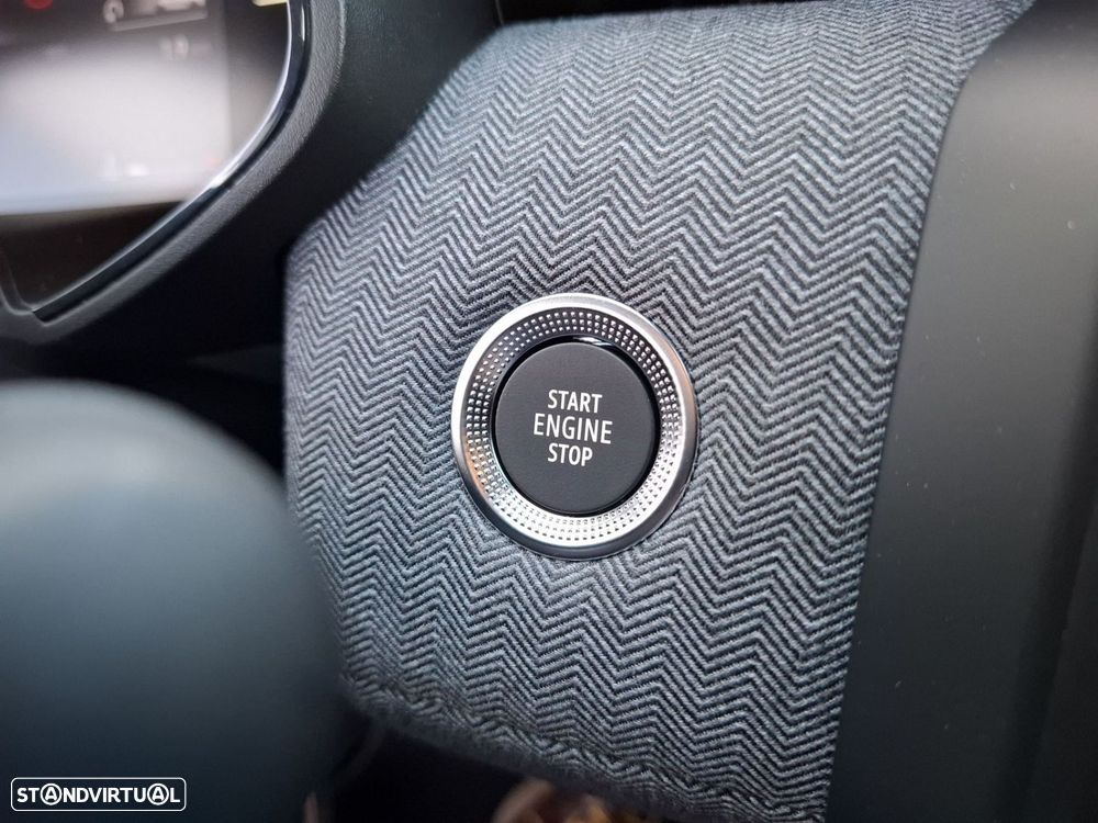Renault Clio 1.0 TCe Techno Bi-Fuel - 18