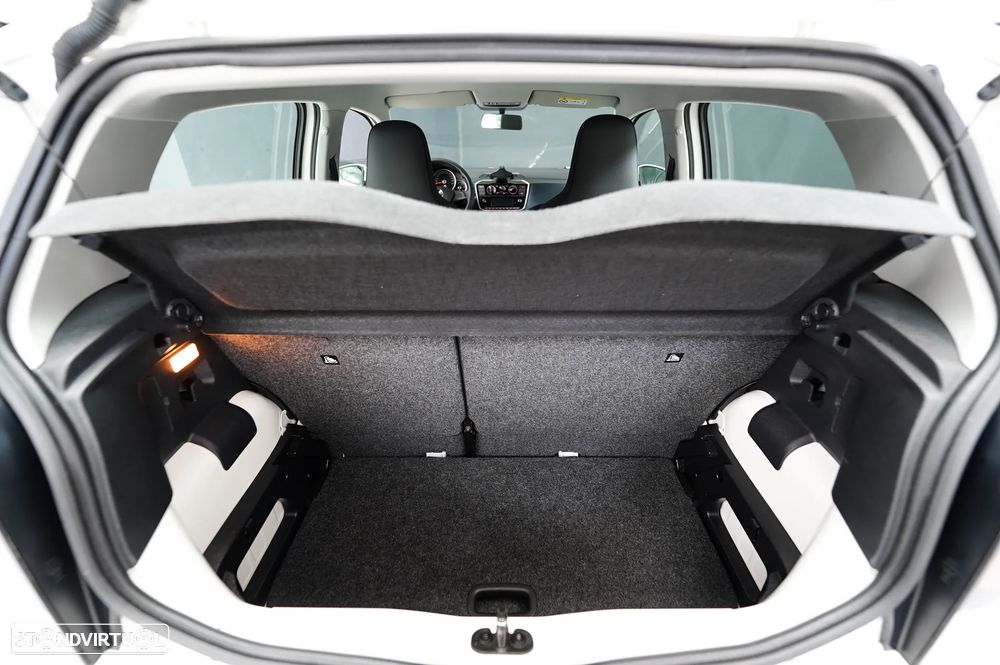 VW Up! 1.0 BMT Move - 14