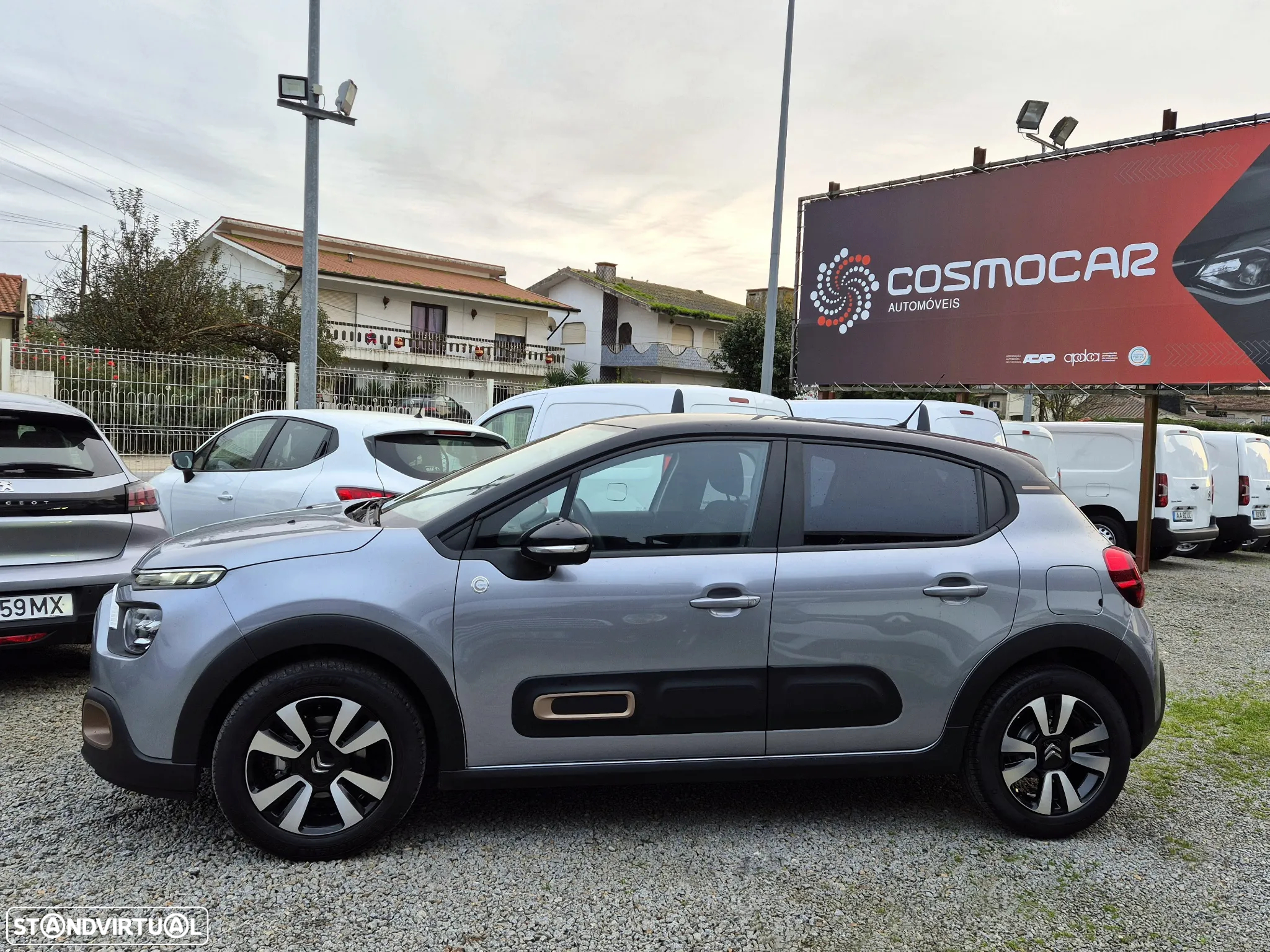Citroën C3 1.2 PureTech C-Series - 2