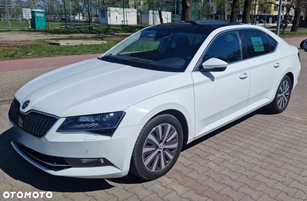 Skoda Superb 2.0 TDI Style - 2