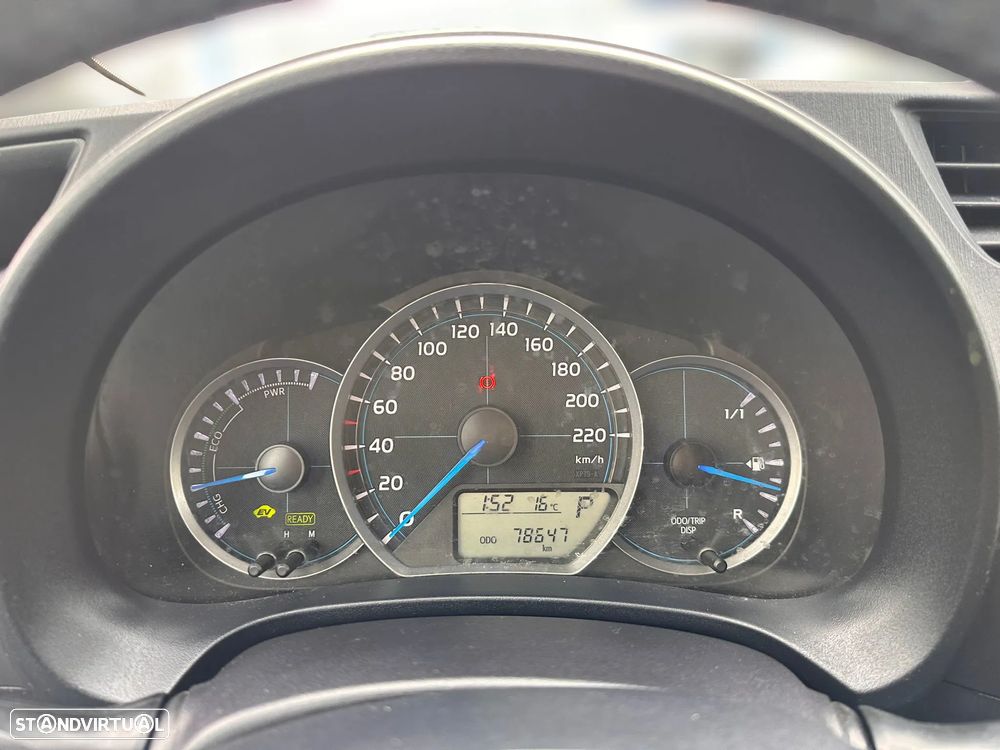 Toyota Yaris Hybrid 1.5 Cx Automática de 2013 para peças - 14