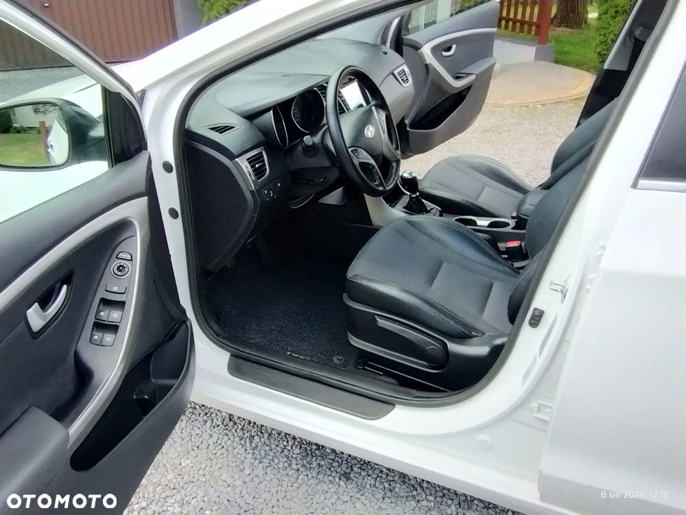 Hyundai i30 1.6 Fifa World Cup Edition - 19