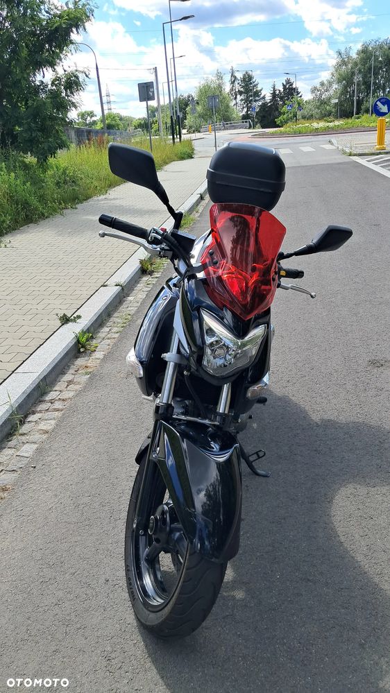 Suzuki GW 250 - 3