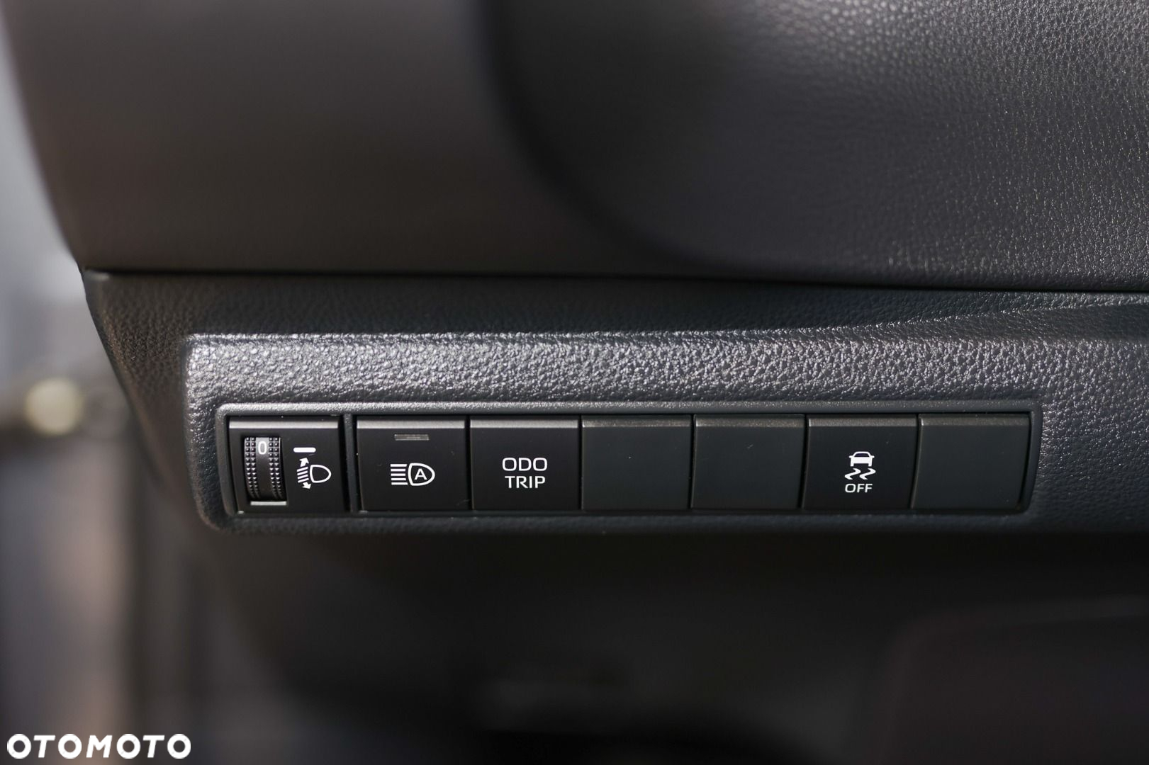 Toyota Corolla - 26