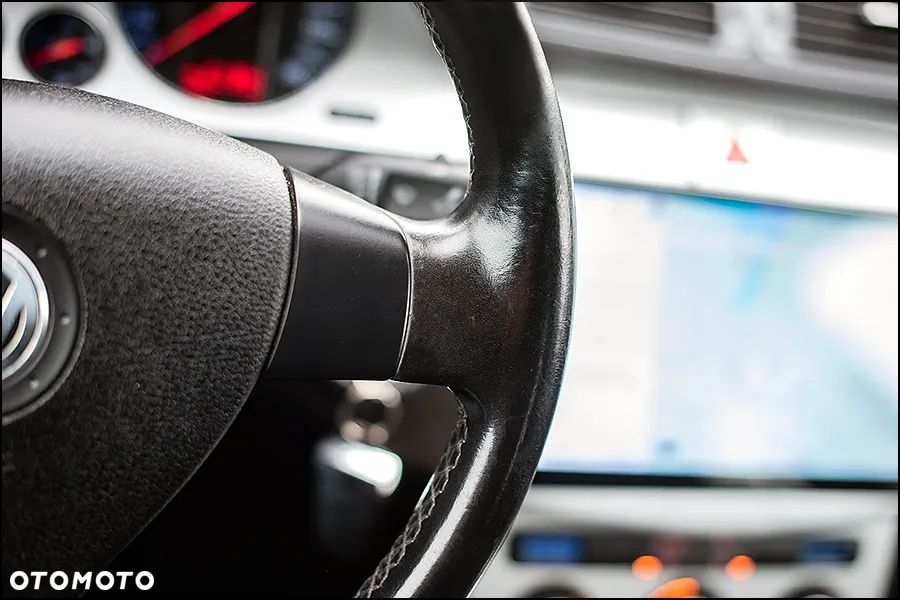 Volkswagen Passat - 23