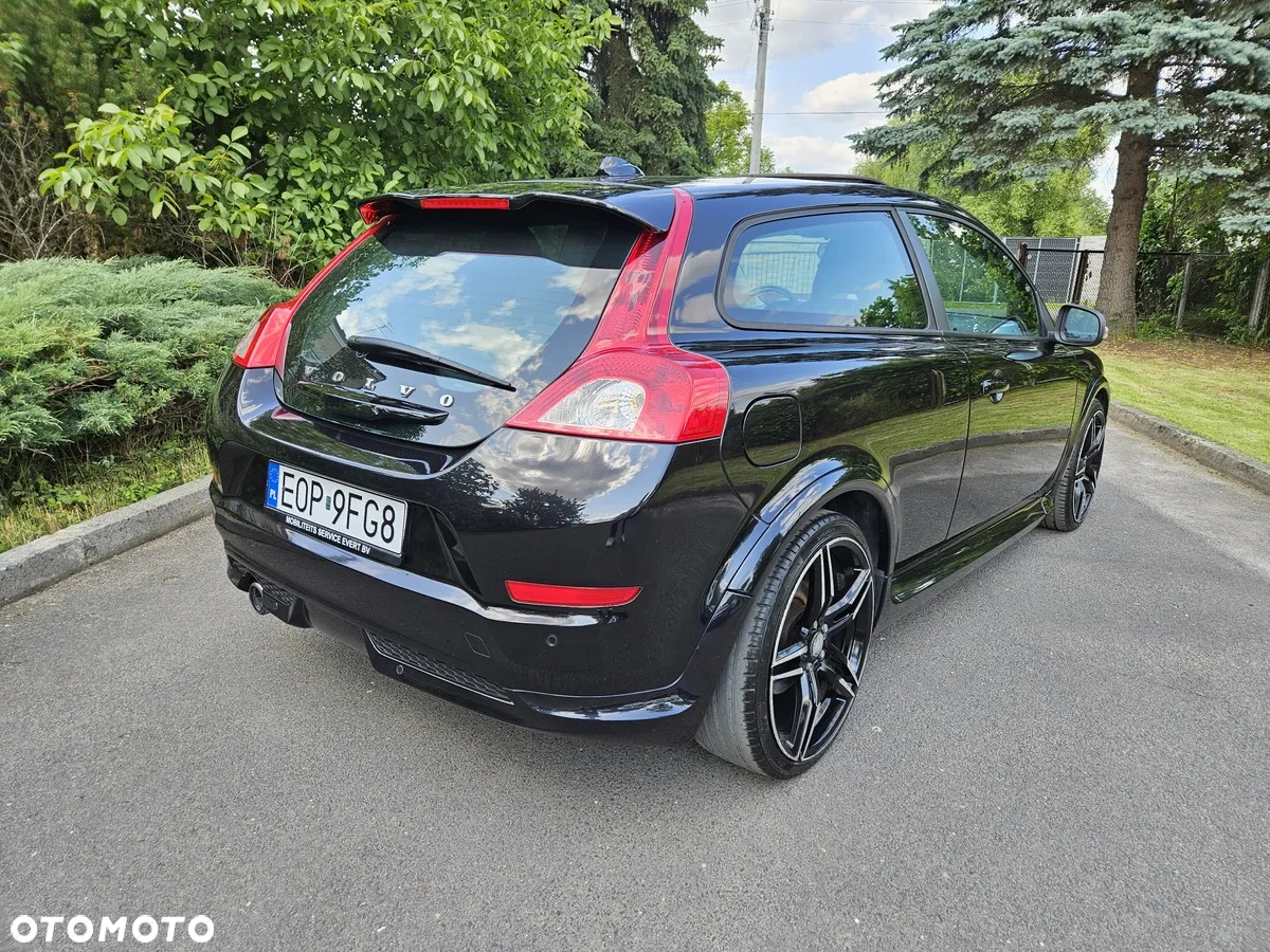 Volvo C30 D2 R-Design - 3
