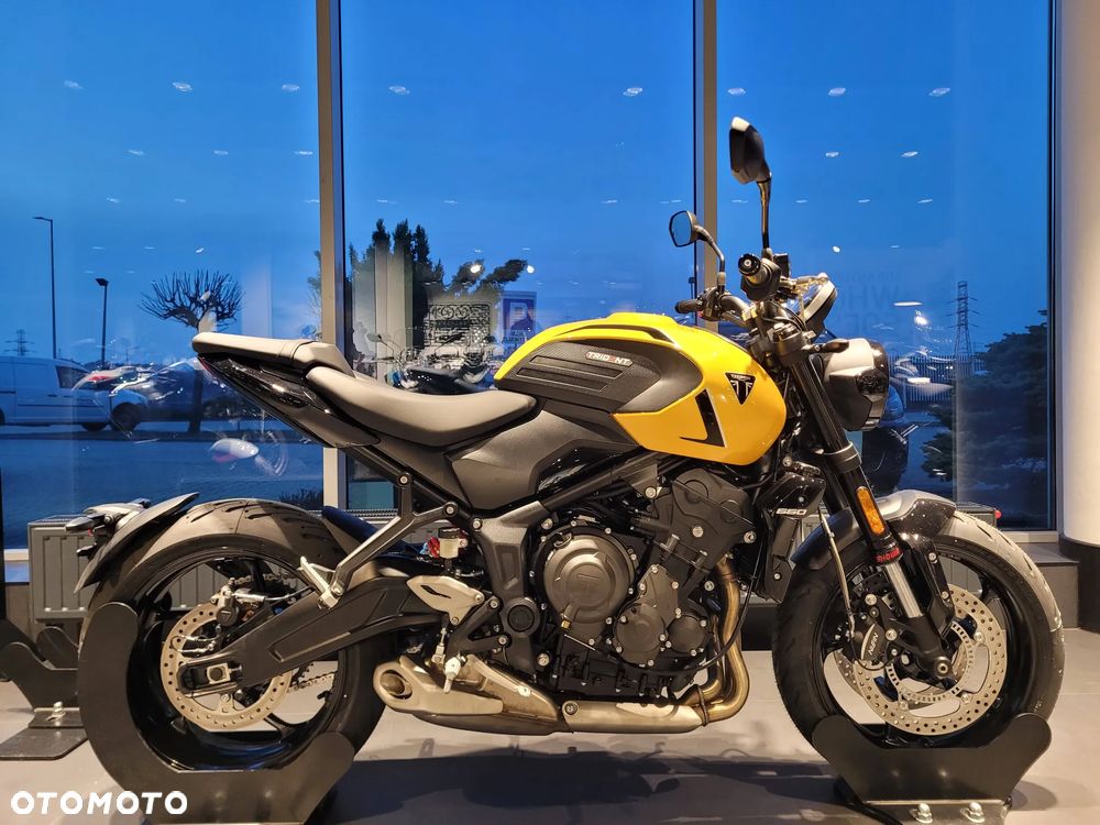 Triumph Trident - 2
