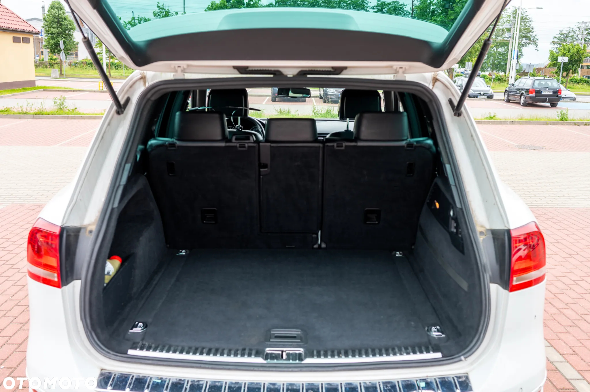 Volkswagen Touareg 3.0 V6 TDI BMT R-Style - 16