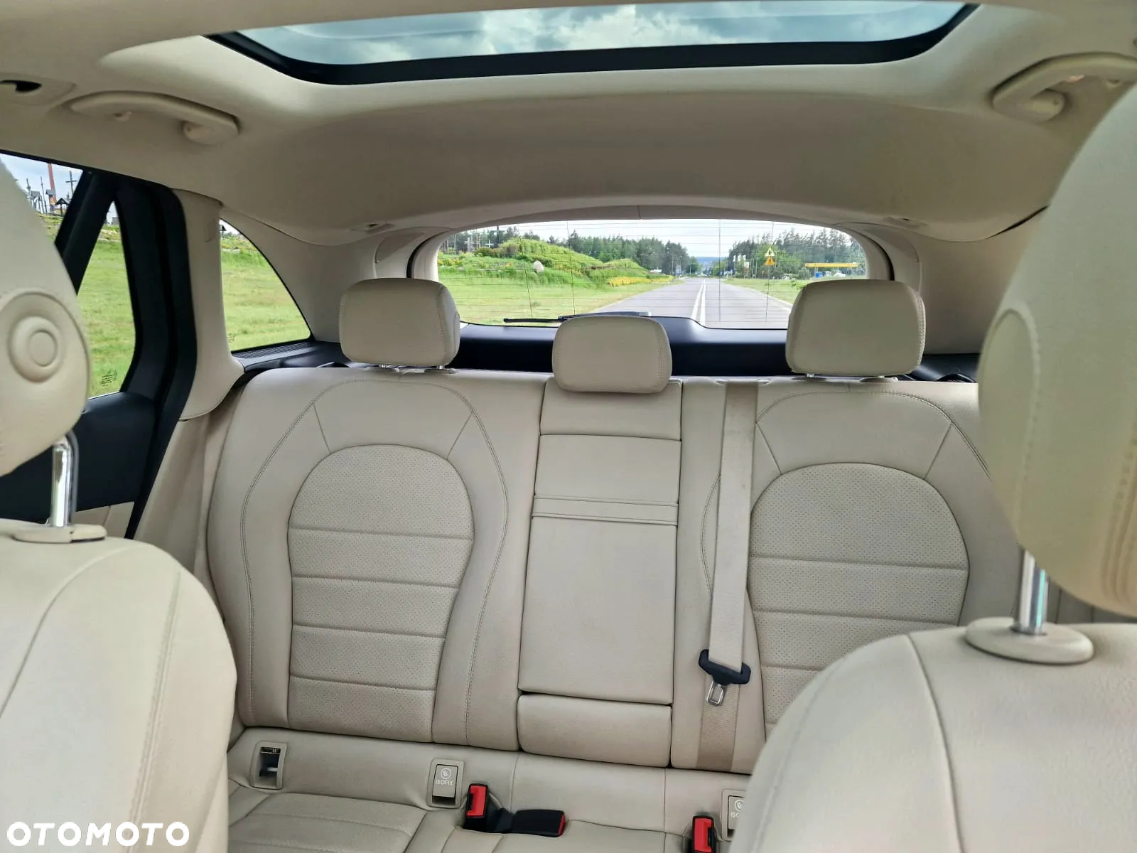 Mercedes-Benz GLC 300 4Matic 9G-TRONIC Exclusive - 15