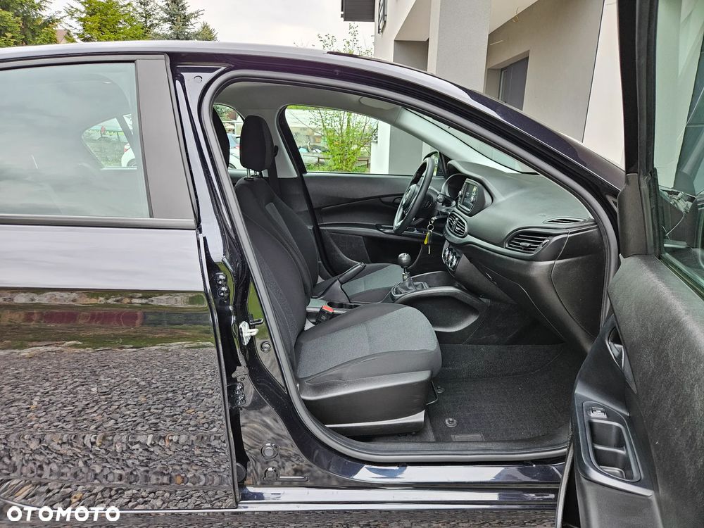 Fiat Tipo 1.4 16v Easy EU6d - 25
