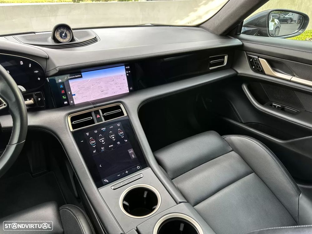 Porsche Taycan Turbo S — fotografia 39