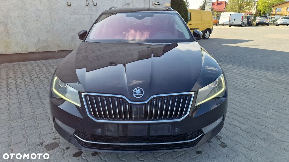 Skoda Superb 1.6 TDI GreenLine - 2