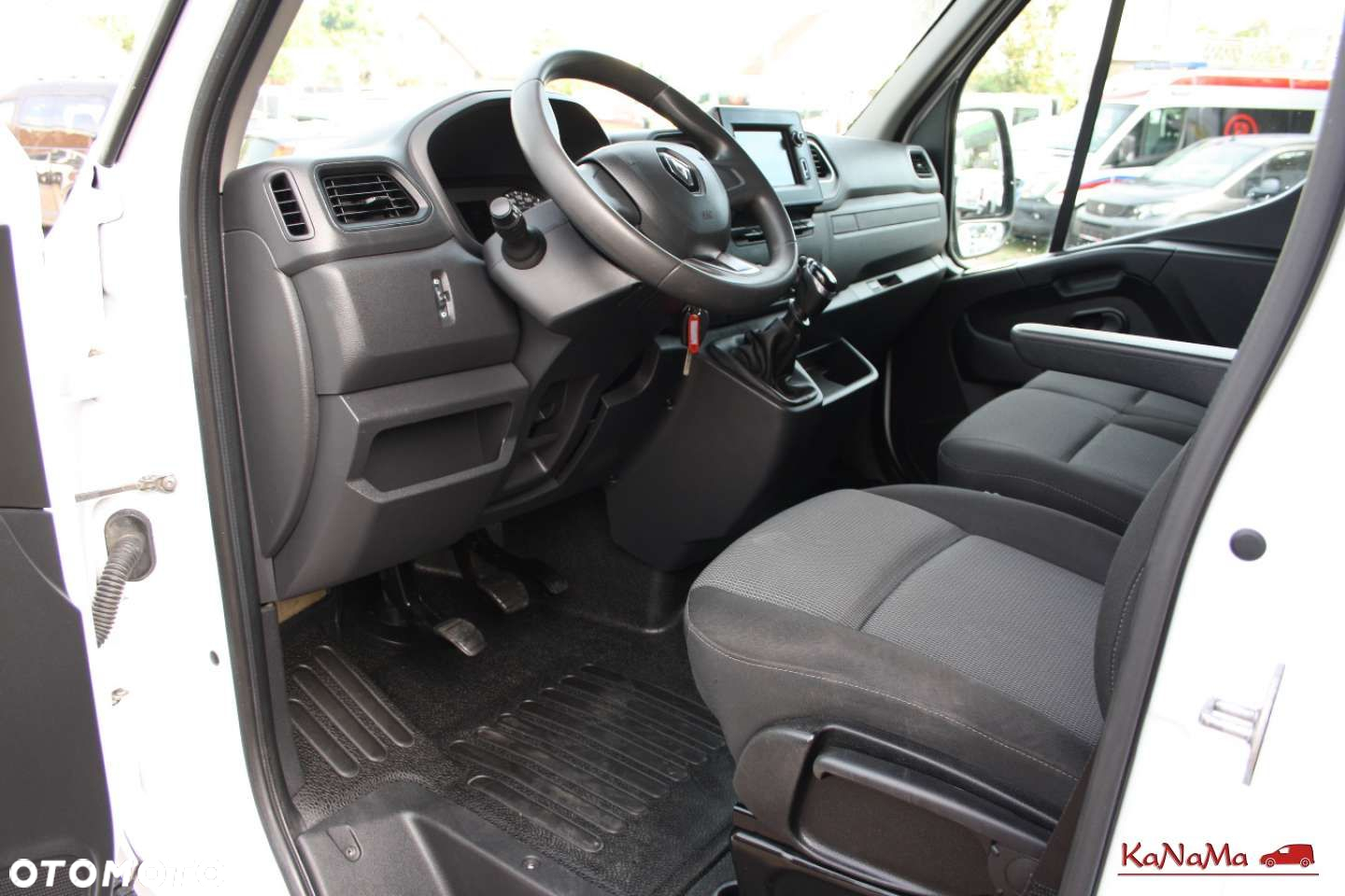 Renault Master - 24