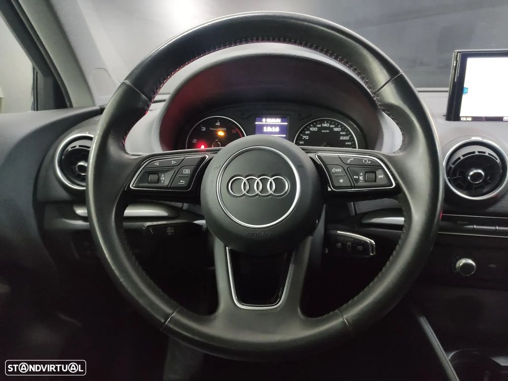 Audi A3 Sportback 30 TDI - 13
