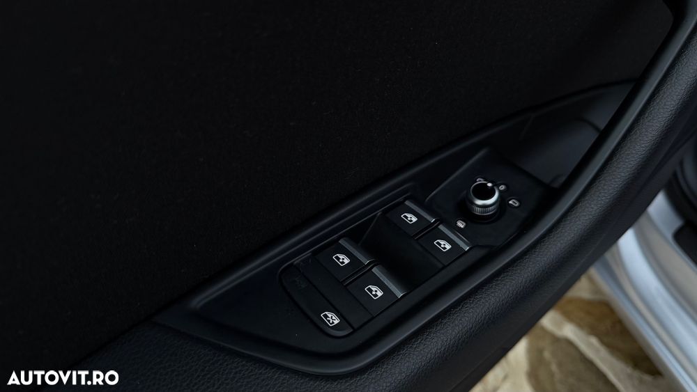 Audi A4 Avant 2.0 TDI ultra S tronic sport - 12