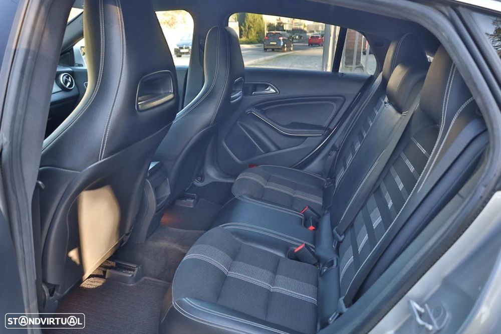 Mercedes-Benz CLA 180 - 6