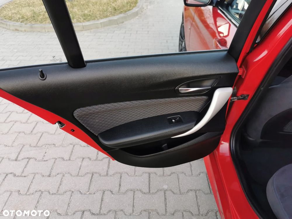 BMW Seria 1 118d Edition M Sport Shadow - 13