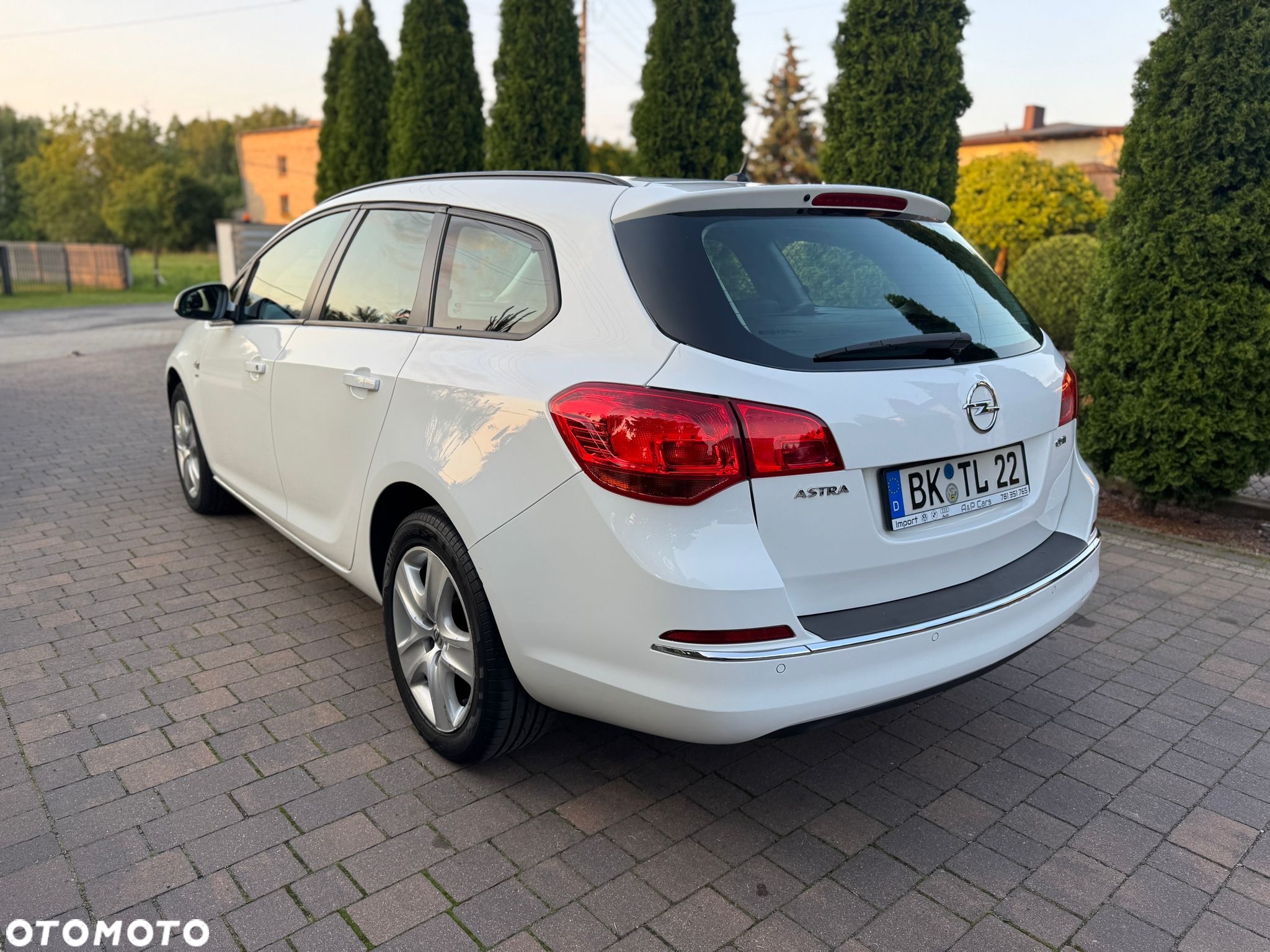 Opel Astra 1.7 CDTI DPF Sports Tourer ENERGY - 4