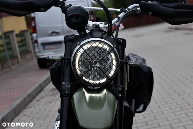Ducati Scrambler - 36