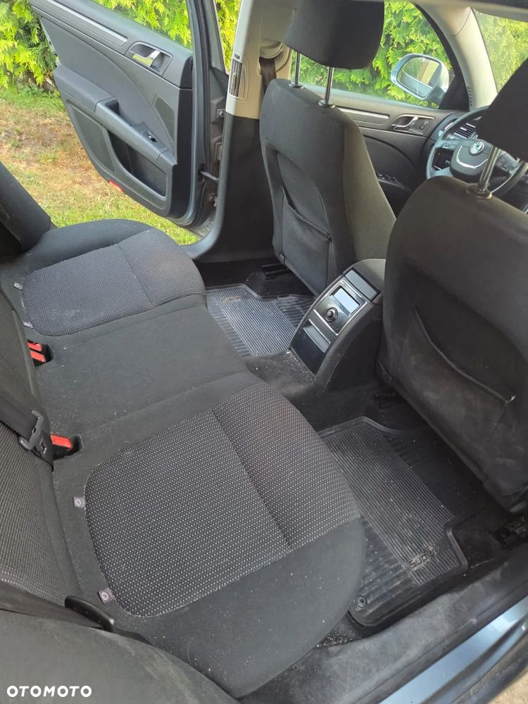 Skoda Superb 1,9 TDI Comfort - 22
